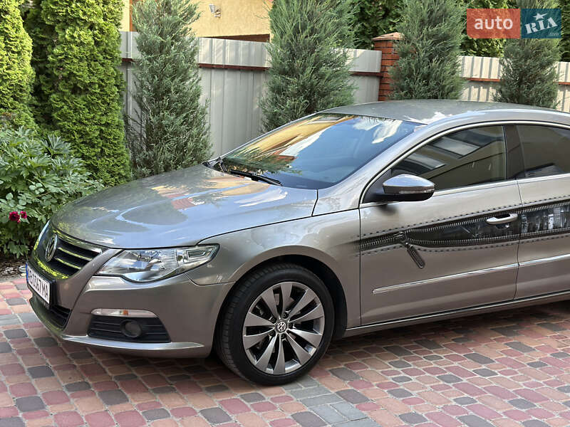 Купе Volkswagen Passat 2009 в Виннице