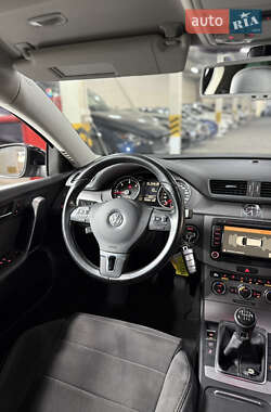 Универсал Volkswagen Passat 2014 в 