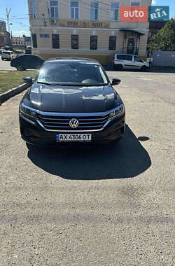 Седан Volkswagen Passat 2020 в Харкові