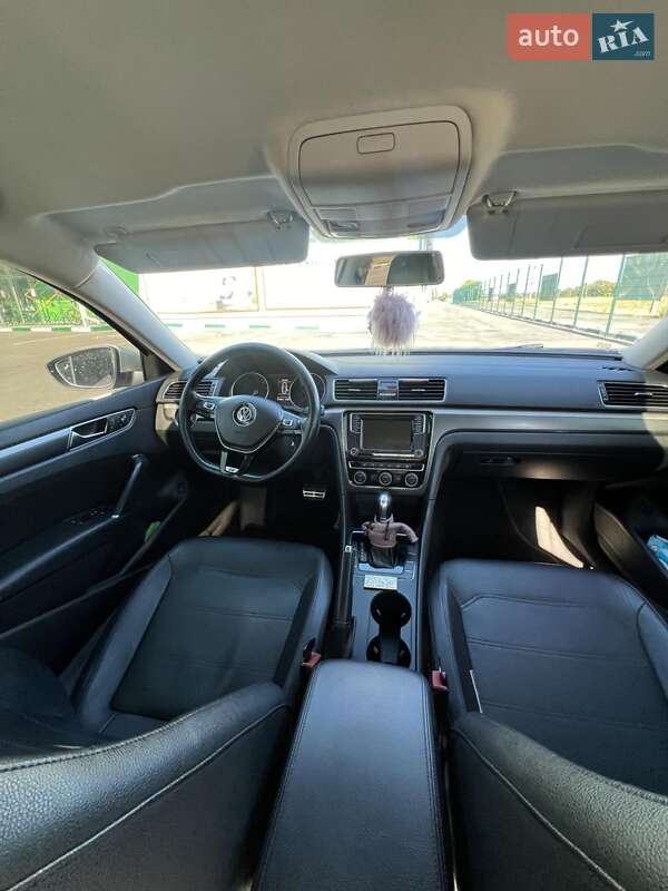 Седан Volkswagen Passat 2018 в Кривому Розі