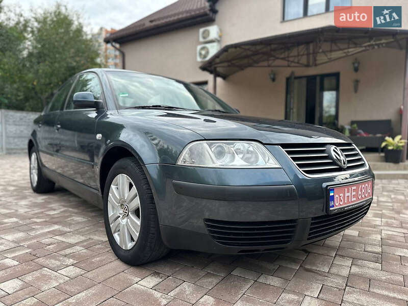 Седан Volkswagen Passat 2001 в Вінниці