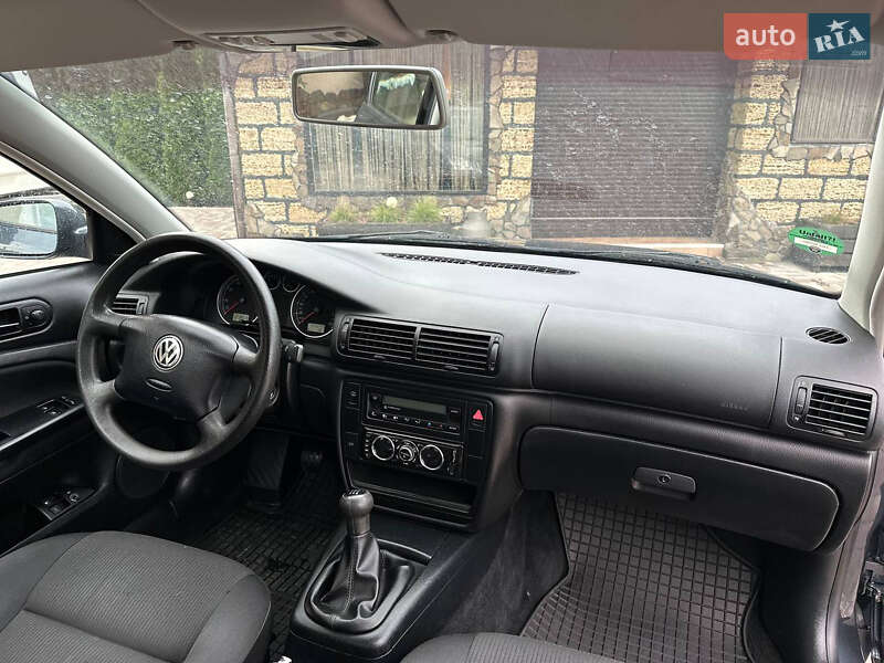 Седан Volkswagen Passat 2001 в Вінниці