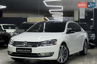 Седан Volkswagen Passat 2014 в Николаеве