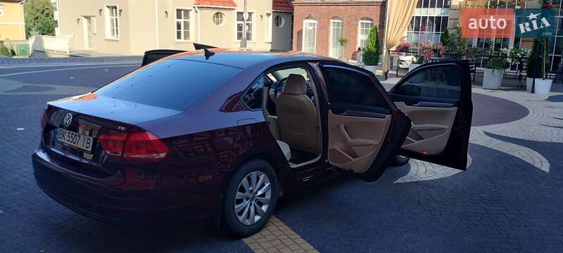 Седан Volkswagen Passat 2014 в Ровно фото 8 Седан Volkswagen Passat 2014 в Ровно