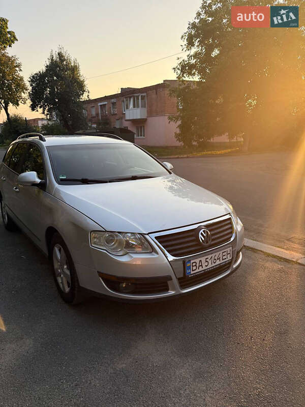 Універсал Volkswagen Passat 2006 в Гайвороні