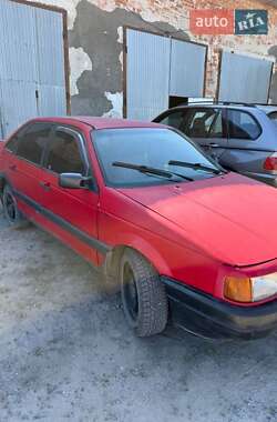 Седан Volkswagen Passat 1990 в Бучачі