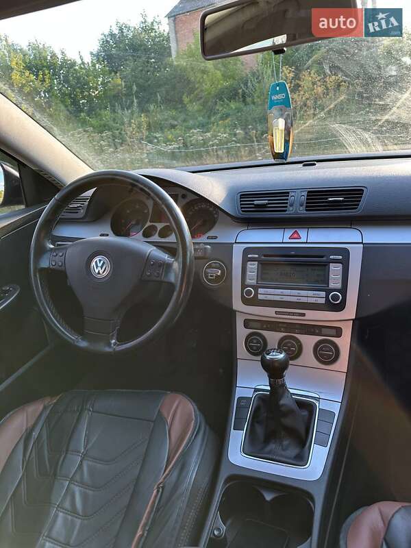 Седан Volkswagen Passat 2008 в Кропивницком
