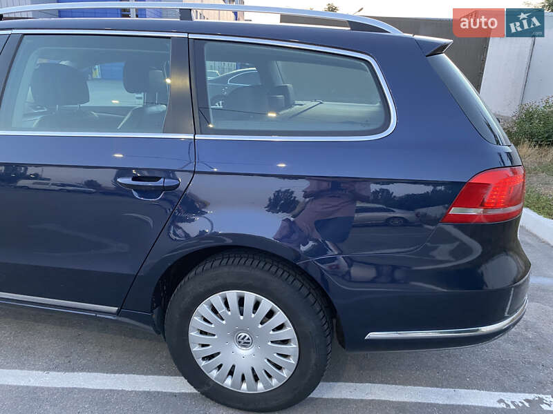 Универсал Volkswagen Passat 2012 в Днепре