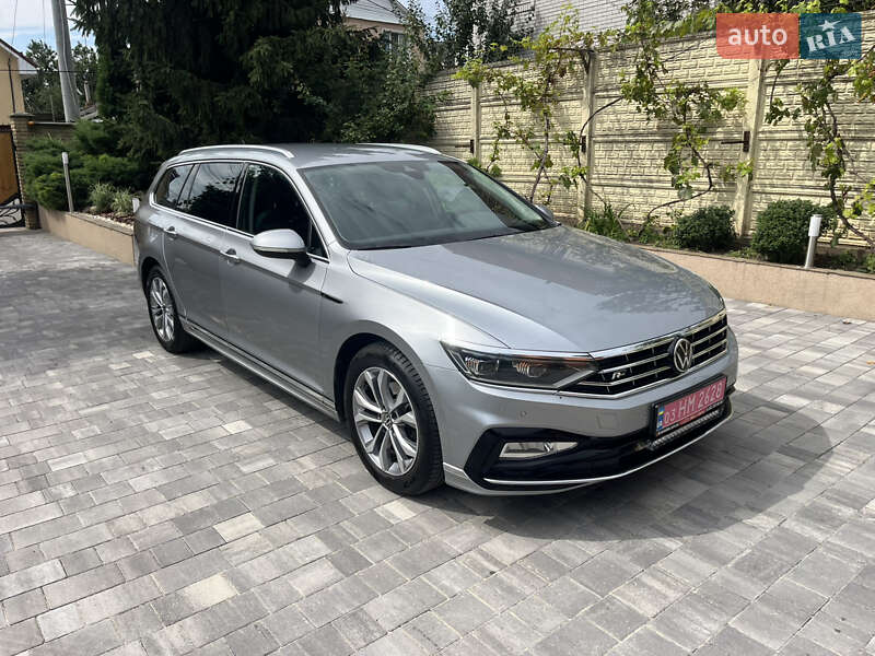 Универсал Volkswagen Passat 2021 в Житомире