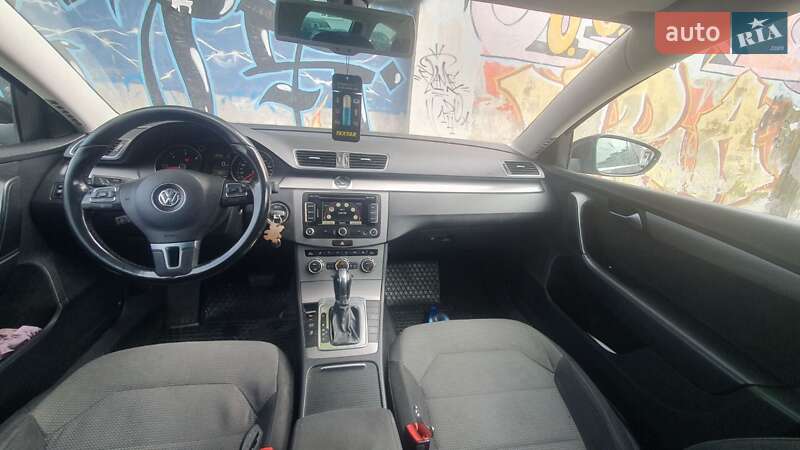 Универсал Volkswagen Passat 2012 в Львове