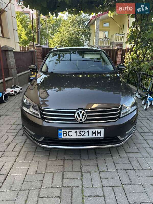 Универсал Volkswagen Passat 2012 в Львове