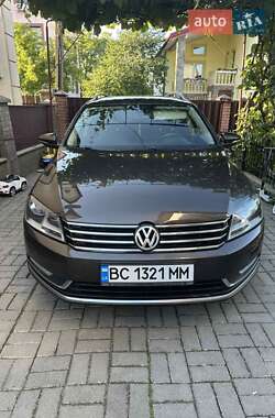 Универсал Volkswagen Passat 2012 в 