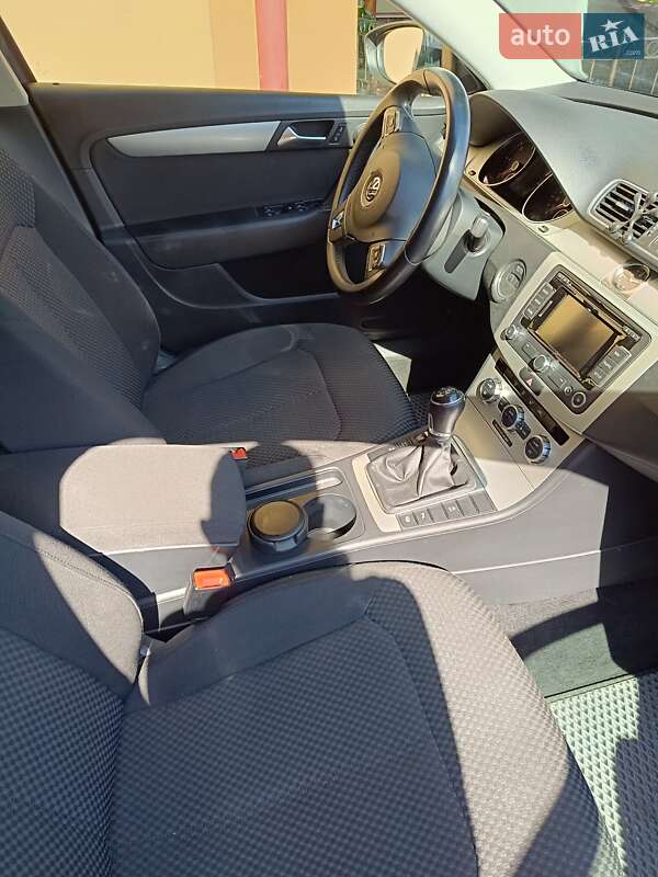 Універсал Volkswagen Passat 2013 в Ізяславі фото 9 Універсал Volkswagen Passat 2013 в Ізяславі