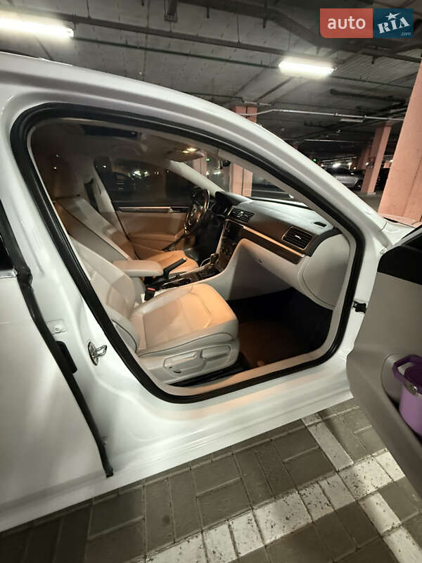 Седан Volkswagen Passat 2018 в Києві