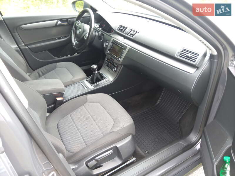 Універсал Volkswagen Passat 2011 в Турійську