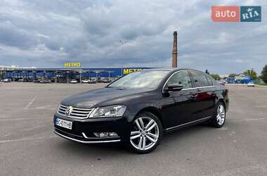 Седан Volkswagen Passat 2011 в Львові