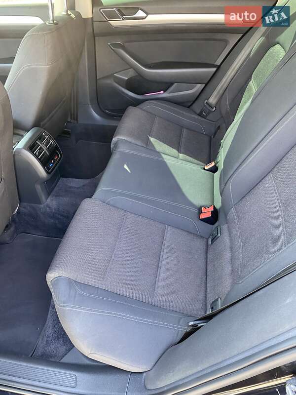 Универсал Volkswagen Passat 2015 в Корсуне-Шевченковском