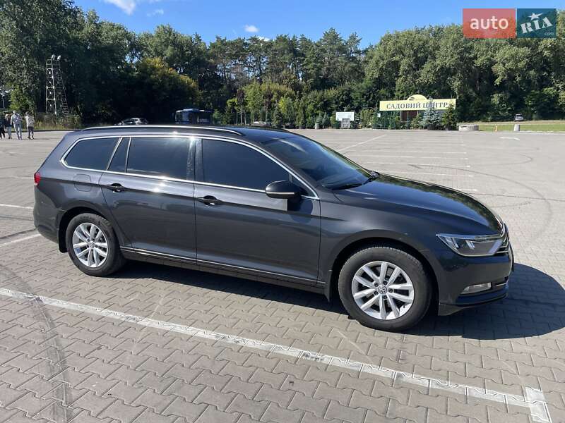 Універсал Volkswagen Passat 2017 в Чернігові