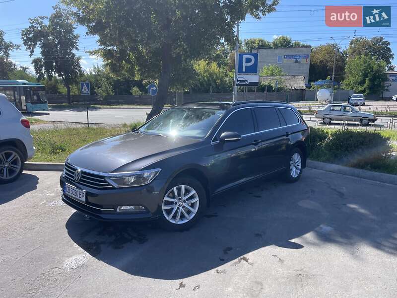 Універсал Volkswagen Passat 2017 в Чернігові