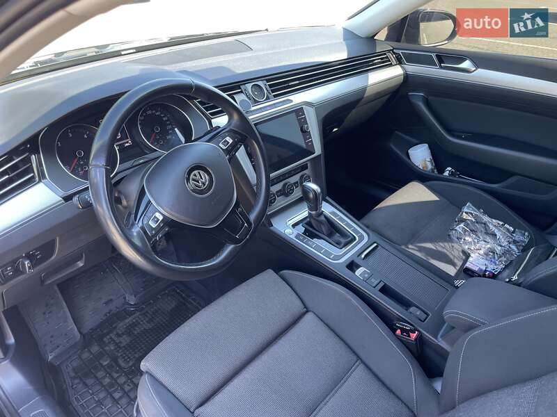Універсал Volkswagen Passat 2017 в Чернігові