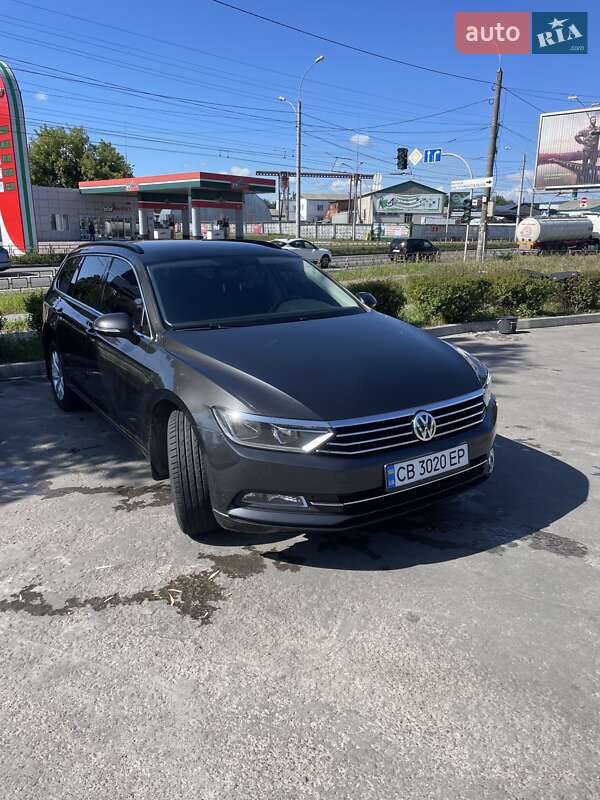 Універсал Volkswagen Passat 2017 в Чернігові