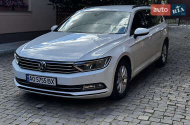 Универсал Volkswagen Passat 2018 в Сваляве