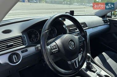 Седан Volkswagen Passat 2013 в 
