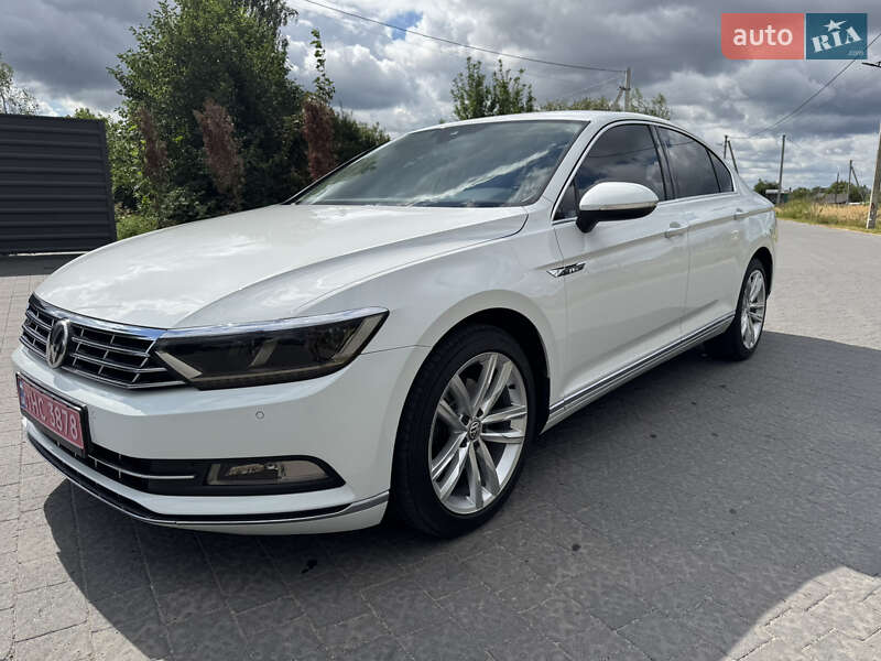 Седан Volkswagen Passat 2017 в Ковеле