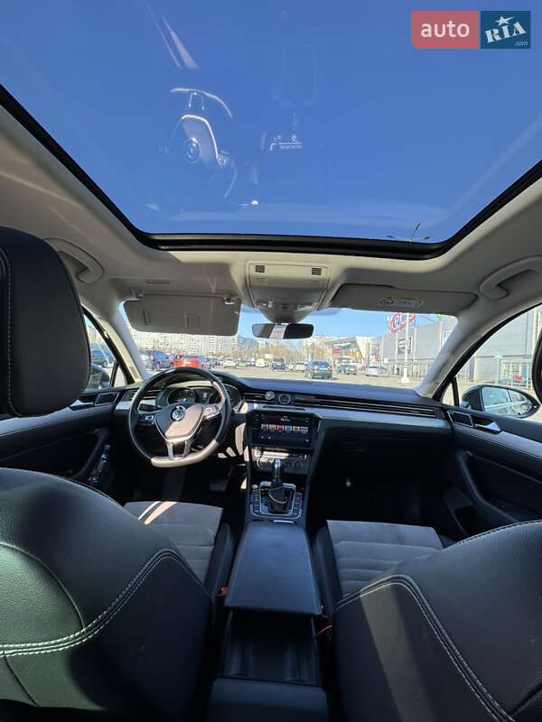 Універсал Volkswagen Passat 2017 в Запоріжжі