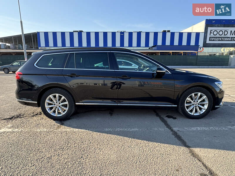 Універсал Volkswagen Passat 2017 в Запоріжжі