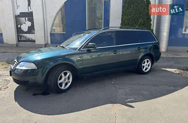 Універсал Volkswagen Passat 2001 в Миколаєві
