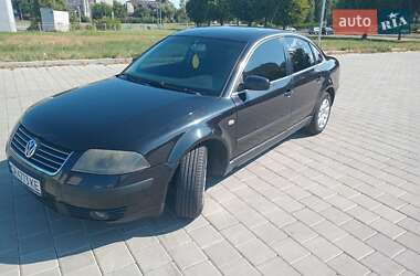 Седан Volkswagen Passat 2003 в Черкасах