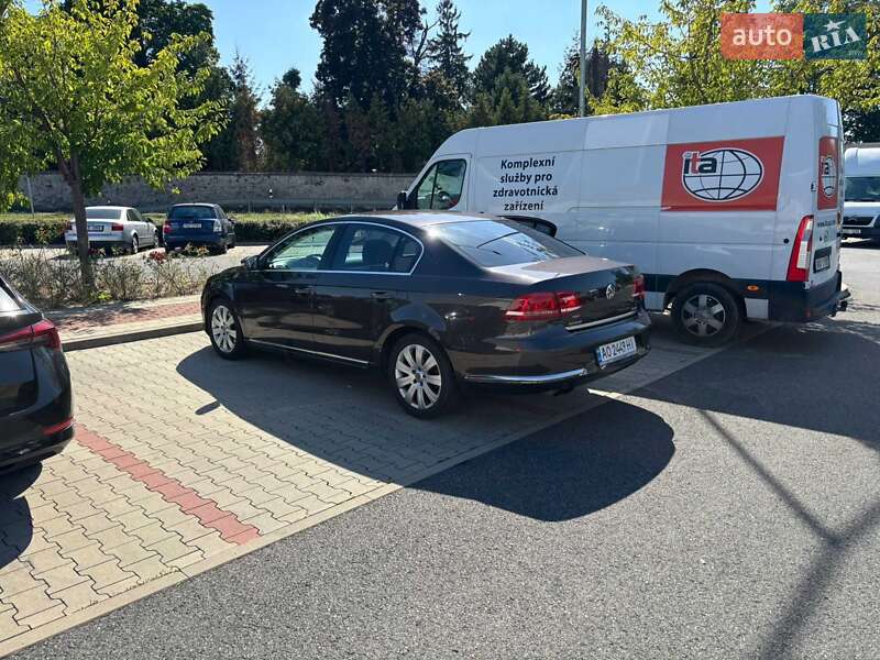 Volkswagen Passat 2011 Volkswagen Passat 2011