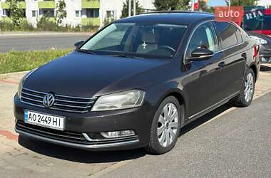Седан Volkswagen Passat 2011 в Иршаве