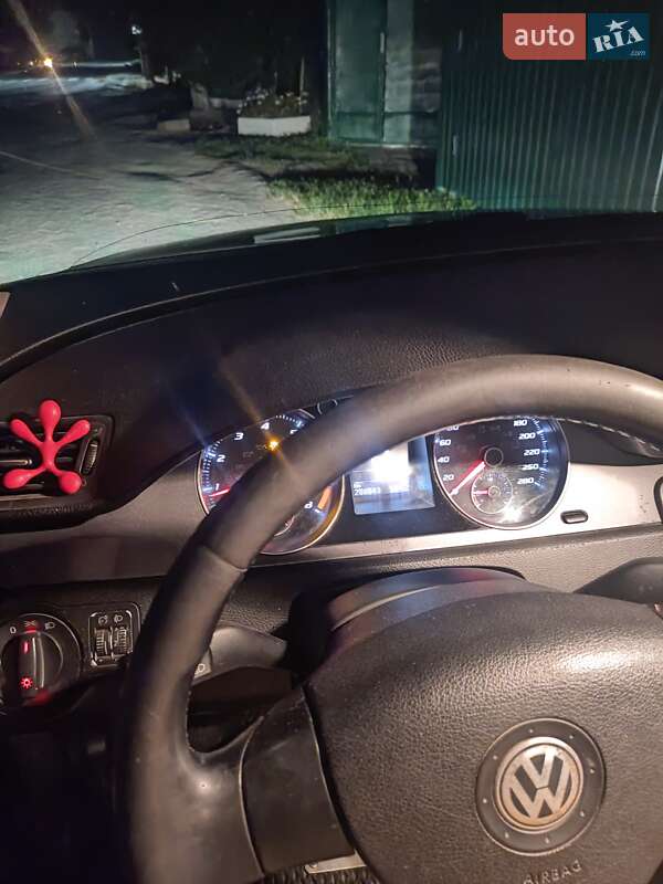 Седан Volkswagen Passat 2005 в Казатине фото 5 Седан Volkswagen Passat 2005 в Казатине