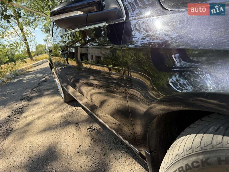 Універсал Volkswagen Passat 2013 в Затишші