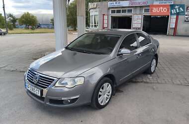Седан Volkswagen Passat 2008 в Запорожье