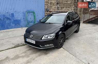 Универсал Volkswagen Passat 2011 в Днепре