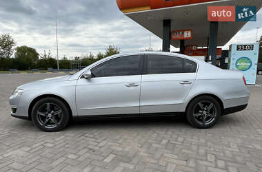 Седан Volkswagen Passat 2007 в Любомле