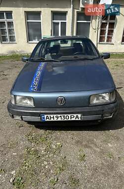 Седан Volkswagen Passat 1989 в Стрые