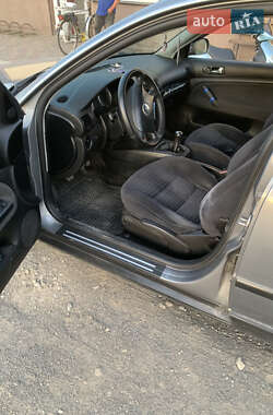Седан Volkswagen Passat 2001 в Ивано-Франковске