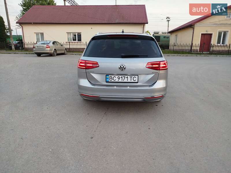 Универсал Volkswagen Passat 2017 в Львове