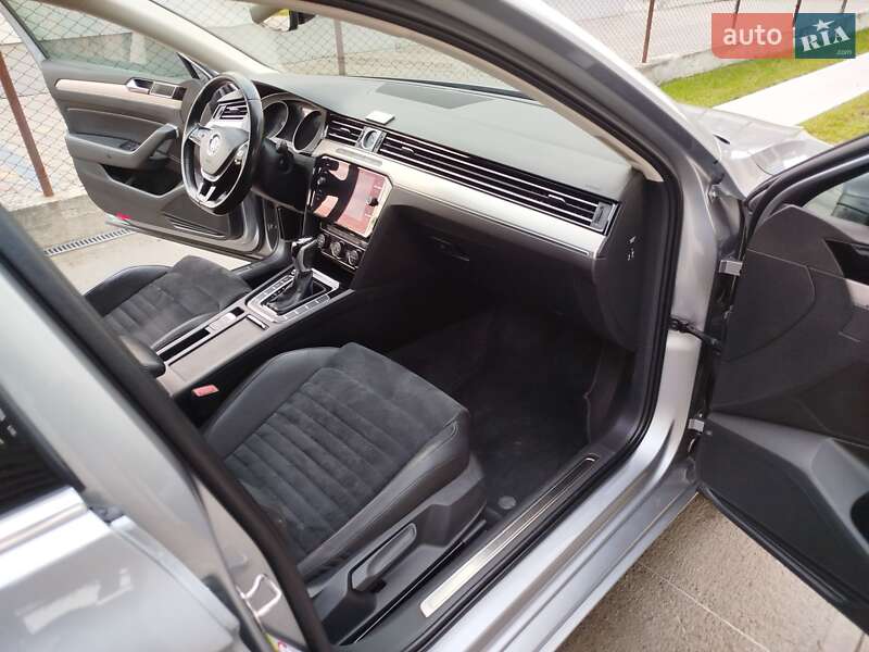Универсал Volkswagen Passat 2017 в Львове
