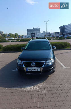 Універсал Volkswagen Passat 2006 в Житомирі