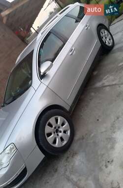 Универсал Volkswagen Passat 2005 в Турке