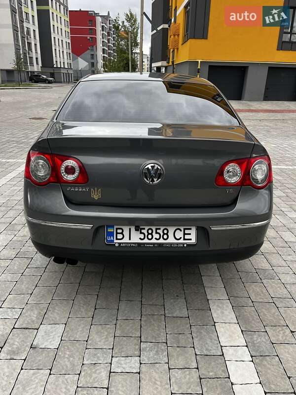 Седан Volkswagen Passat 2008 в Ивано-Франковске