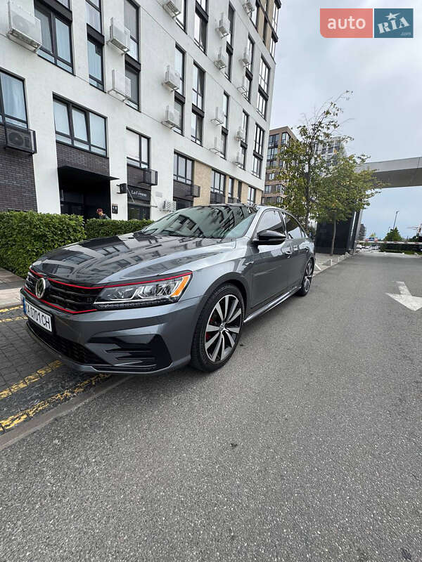 Седан Volkswagen Passat 2018 в Киеве фото 4 Седан Volkswagen Passat 2018 в Киеве