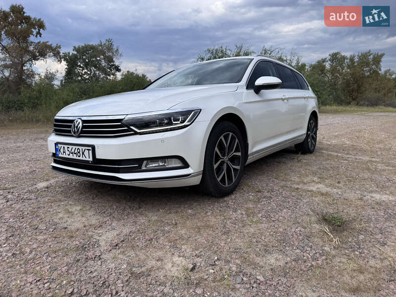 Универсал Volkswagen Passat 2018 в Киеве
