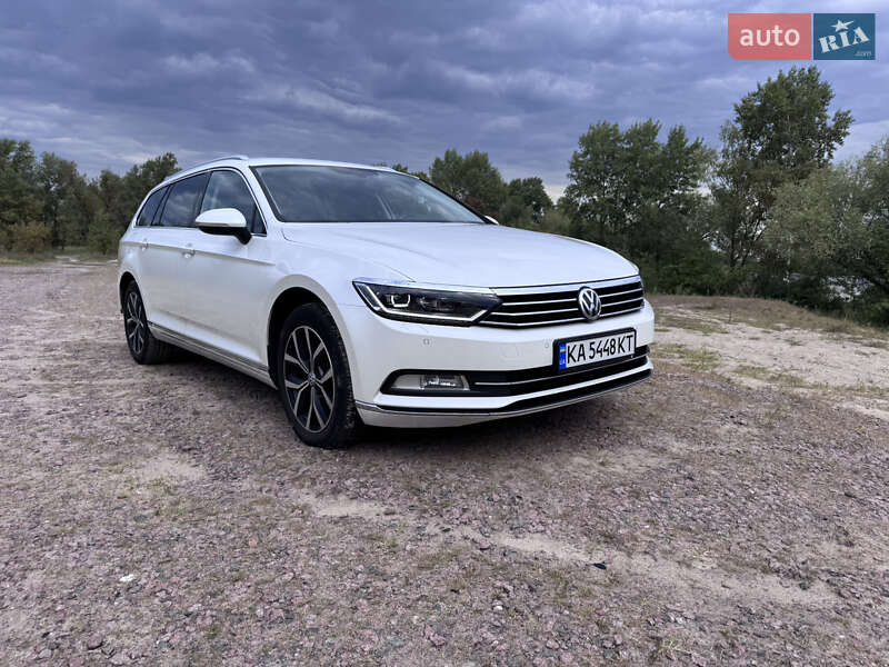 Универсал Volkswagen Passat 2018 в Киеве