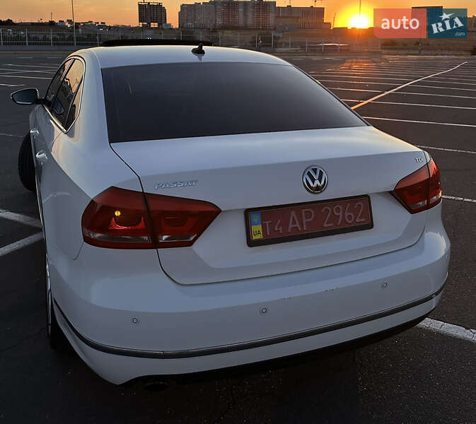 Седан Volkswagen Passat 2013 в Одессе фото 14 Седан Volkswagen Passat 2013 в Одессе